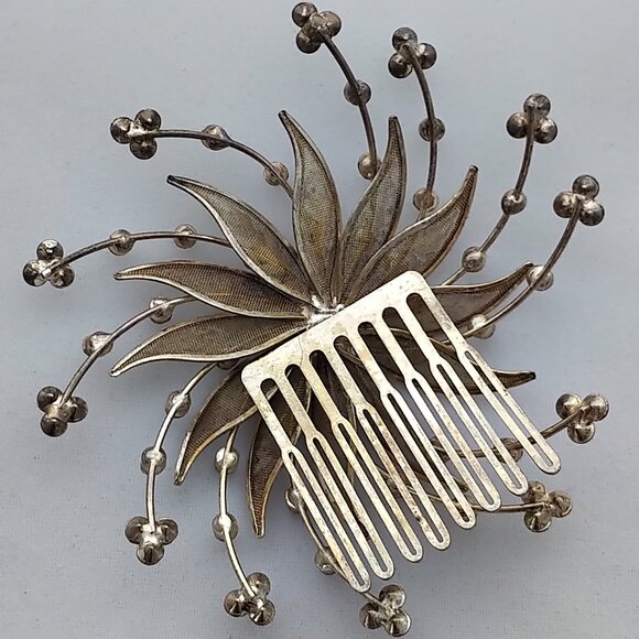 1960s heiress! Stunning Mid-Century Gold-Tone Aurora Borealis Hair Clasp - Picture 4 of 10